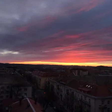 Center - Old Town View *