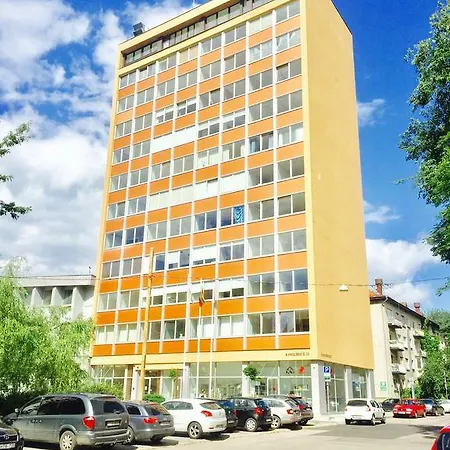 Center - Old Town View Апартаменты *
